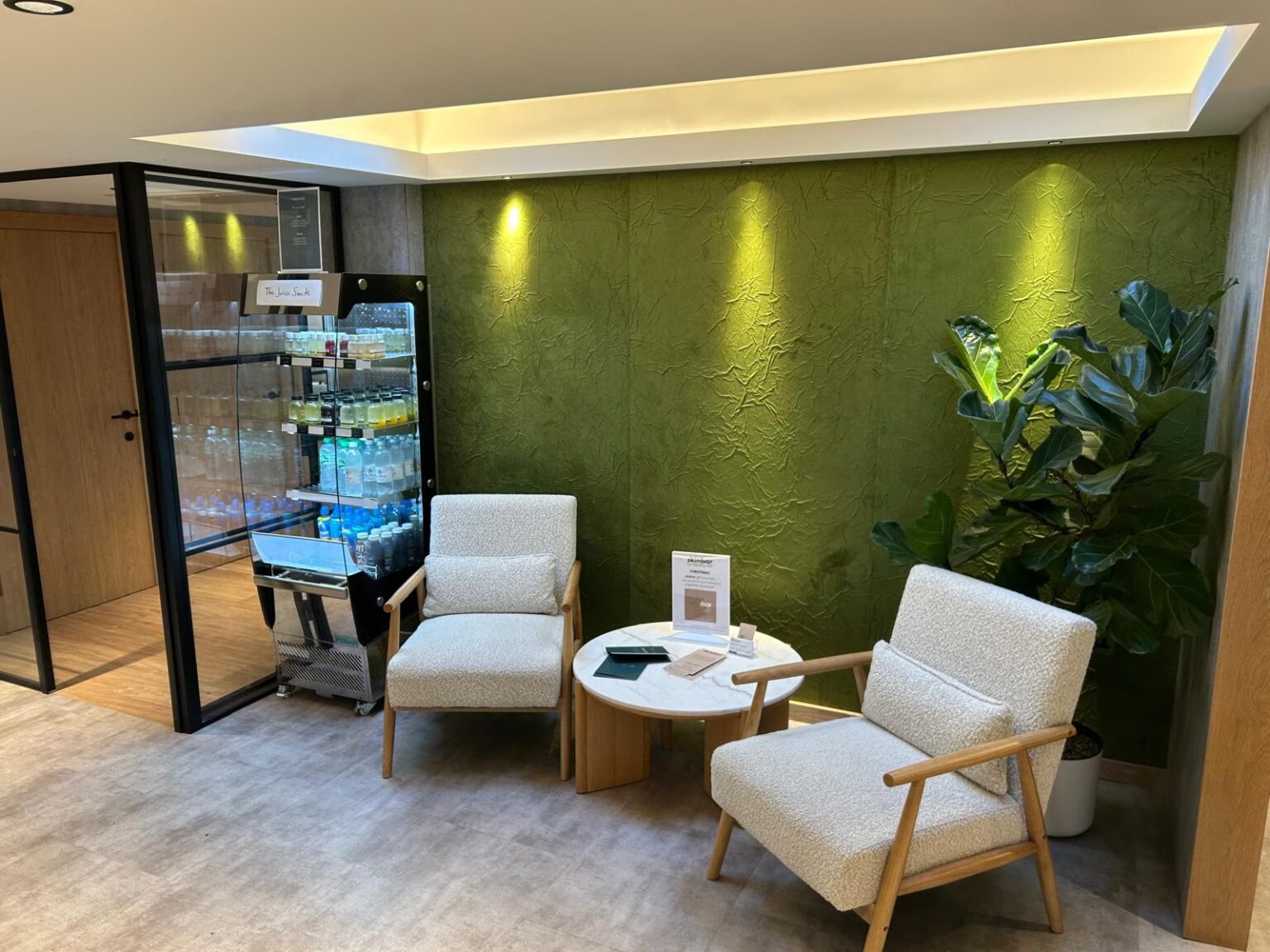 Waiting area_converted